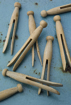 10 X Old Wooden Clothes Pegs / Vintage Wooden Pegs / Pegs for Laundry 