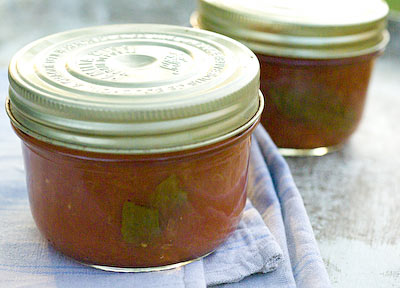 bottled tomato sauce